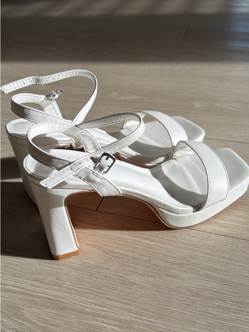 Women's White Strappy Block Heel Sandals